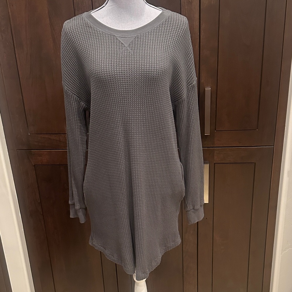 SALE !!! GAP Gray Waffle Knit Long Sleeve Dress.